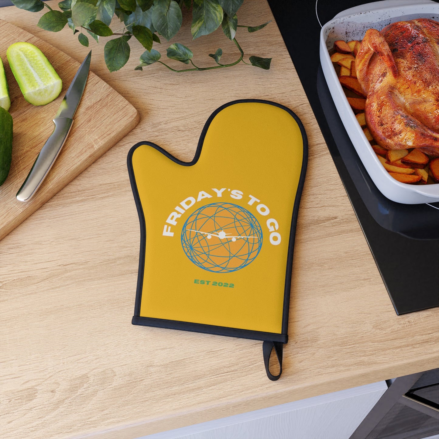Friday's To Go Oven Glove